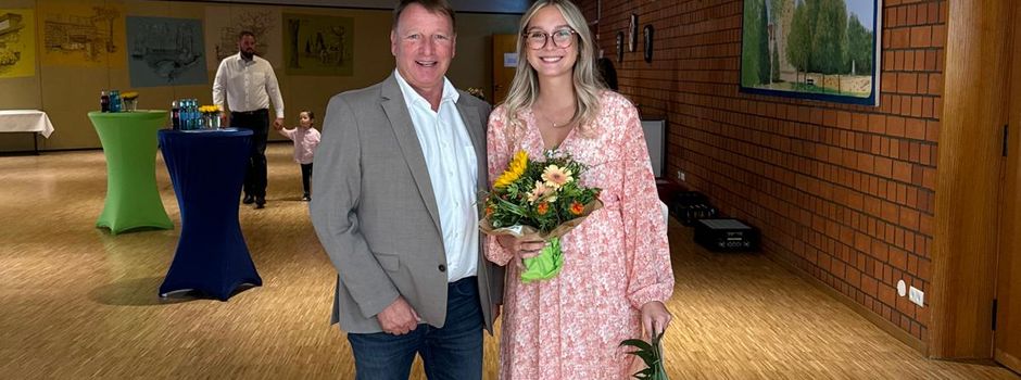 Lilly-Sophie Huss schließt Ausbildung zur Verwaltungsfachangestellten erfolgreich ab!