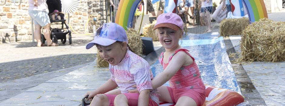 Wasserspielefest 2026 begeistert erneut Hunderte Besucher auf dem Alten Markt