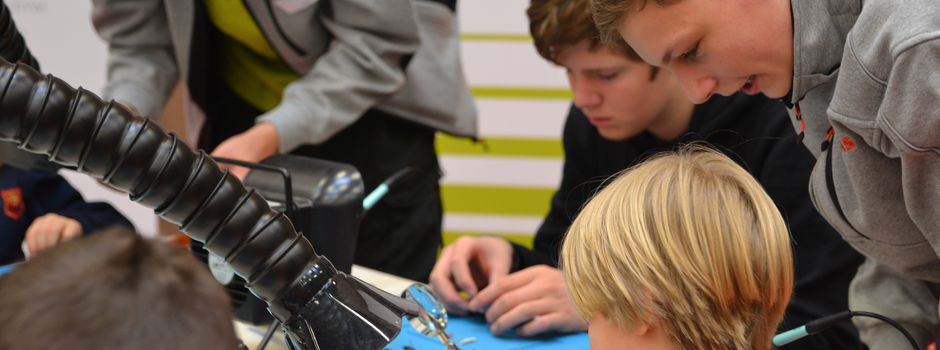 MINT-Mitmach-Tag am 23.11. bietet breites Programm für Kinder, Jugendliche und Familien rund um Wissenschaft & Technik