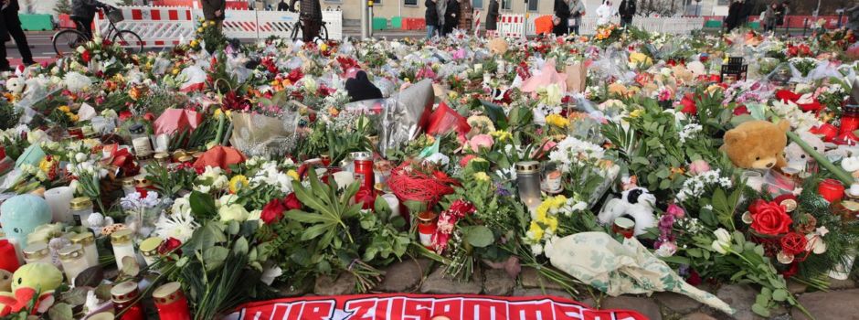 Weihnachten in trauernder Stadt - Gedenken in Magdeburg