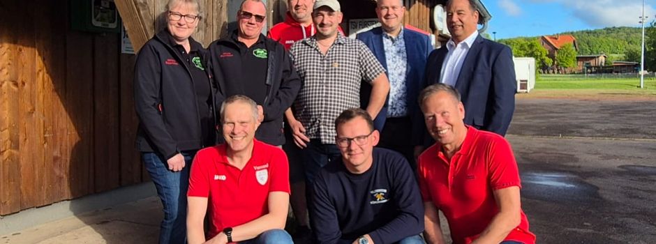 Sportplatz des TSV Fürstenwald mit AED ausgestattet