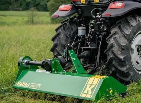 Mulchen der Wegeränder