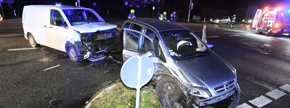 Drei Verletzte bei Unfall an der „Pixel“-Kreuzung