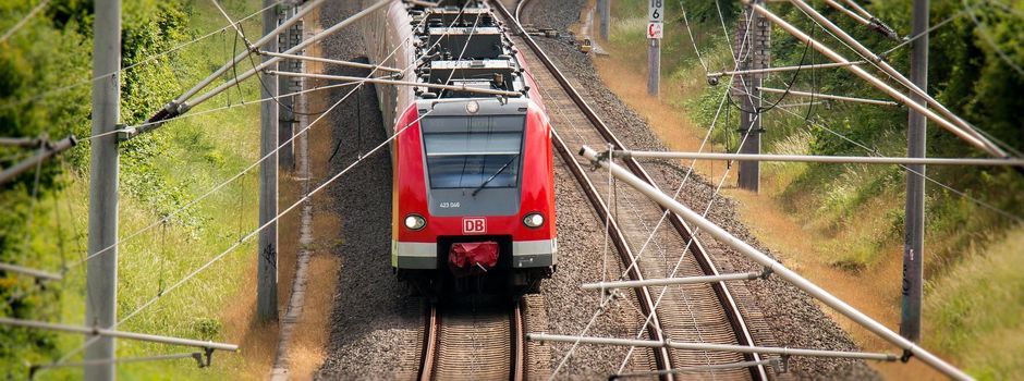 Närrischer Fahrplan bei Zügen und Bussen in Rheinhessen