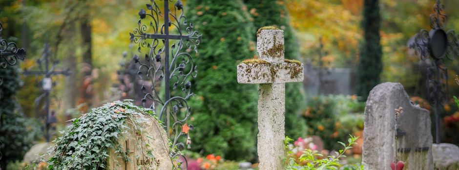 Diebstahl und Vandalismus auf dem Friedhof Müschenbach