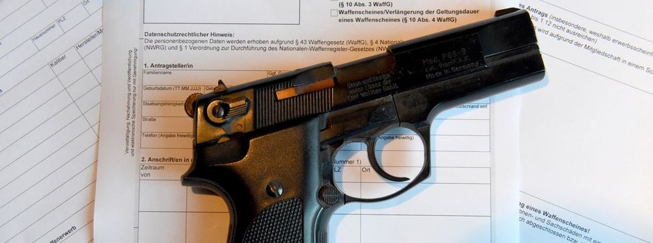 Regierung: Gut 1000 Rechtsextremisten mit Waffen-Erlaubnis