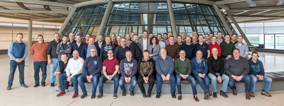 50 Ehrenamtliche in Berlin