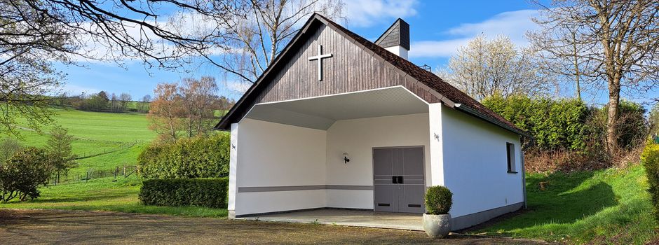 Neuer Lagerplatz für den Edelsplitt auf dem Friedhof