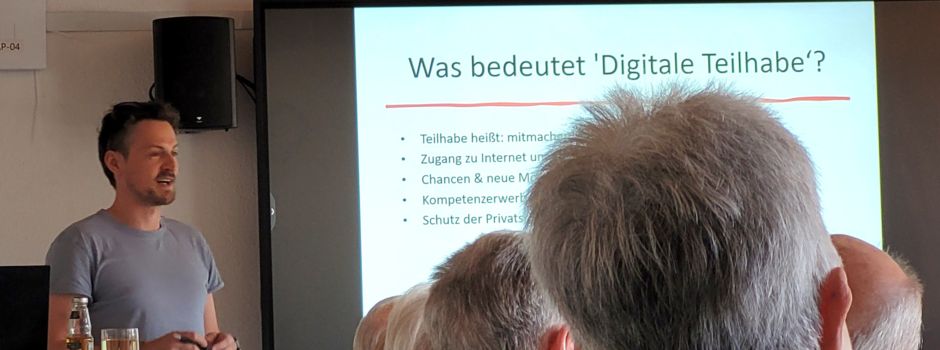 Digitalschnack für Seniorinnen und Senioren vermittelte viele Informationen für digitalen Alltag
