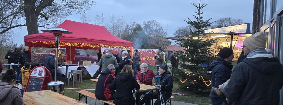 Rentnerweihnachtsfeier & Adventsmarkt – Ein Abend voller Licht und Musik